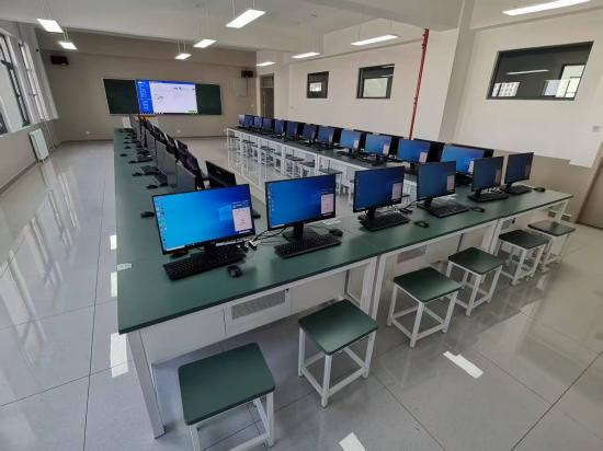 信息技术学院实习实训建设